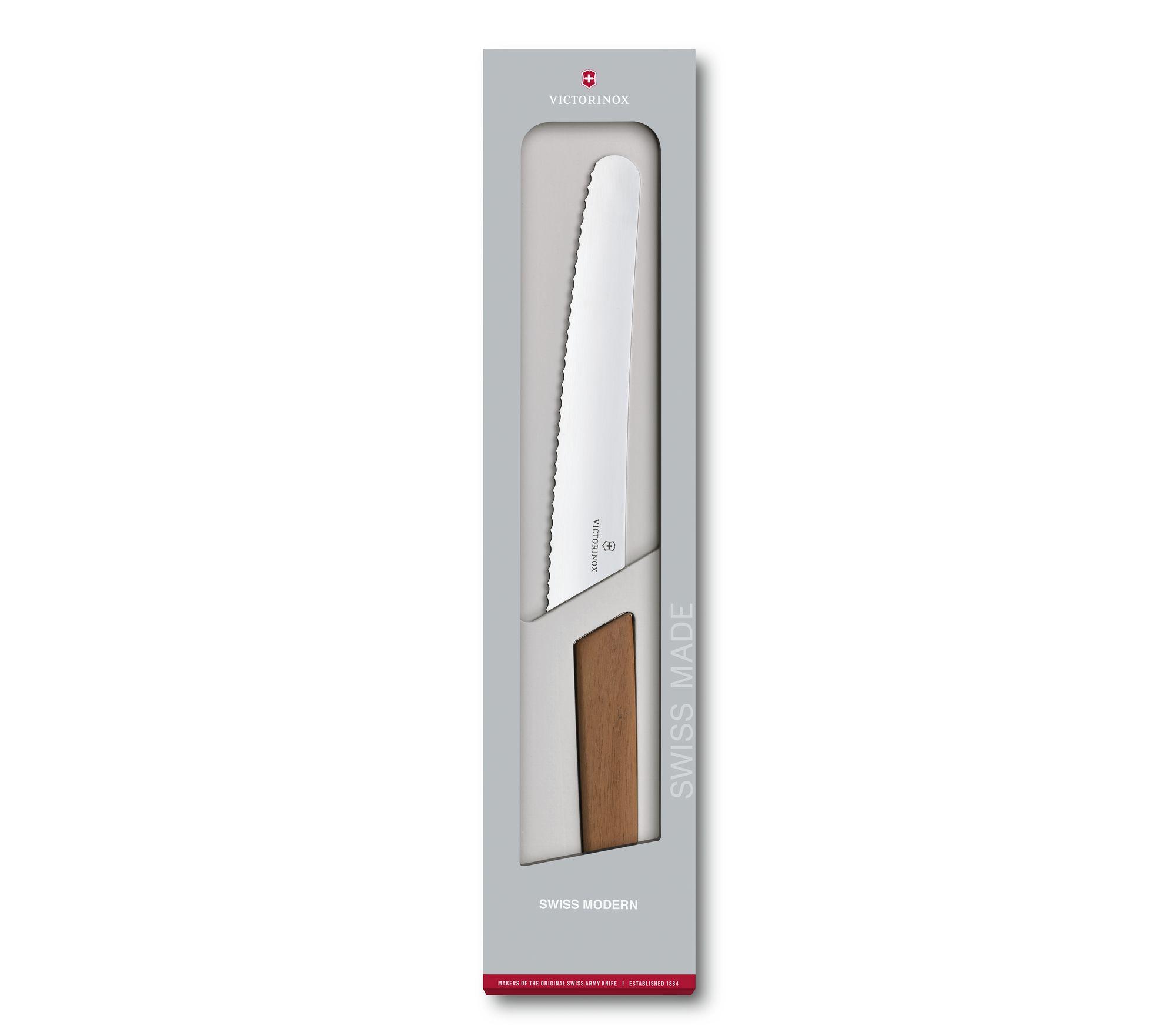 Couteau à pain Victorinox Swiss Modern, lame dentée 22 cm - manche noyer