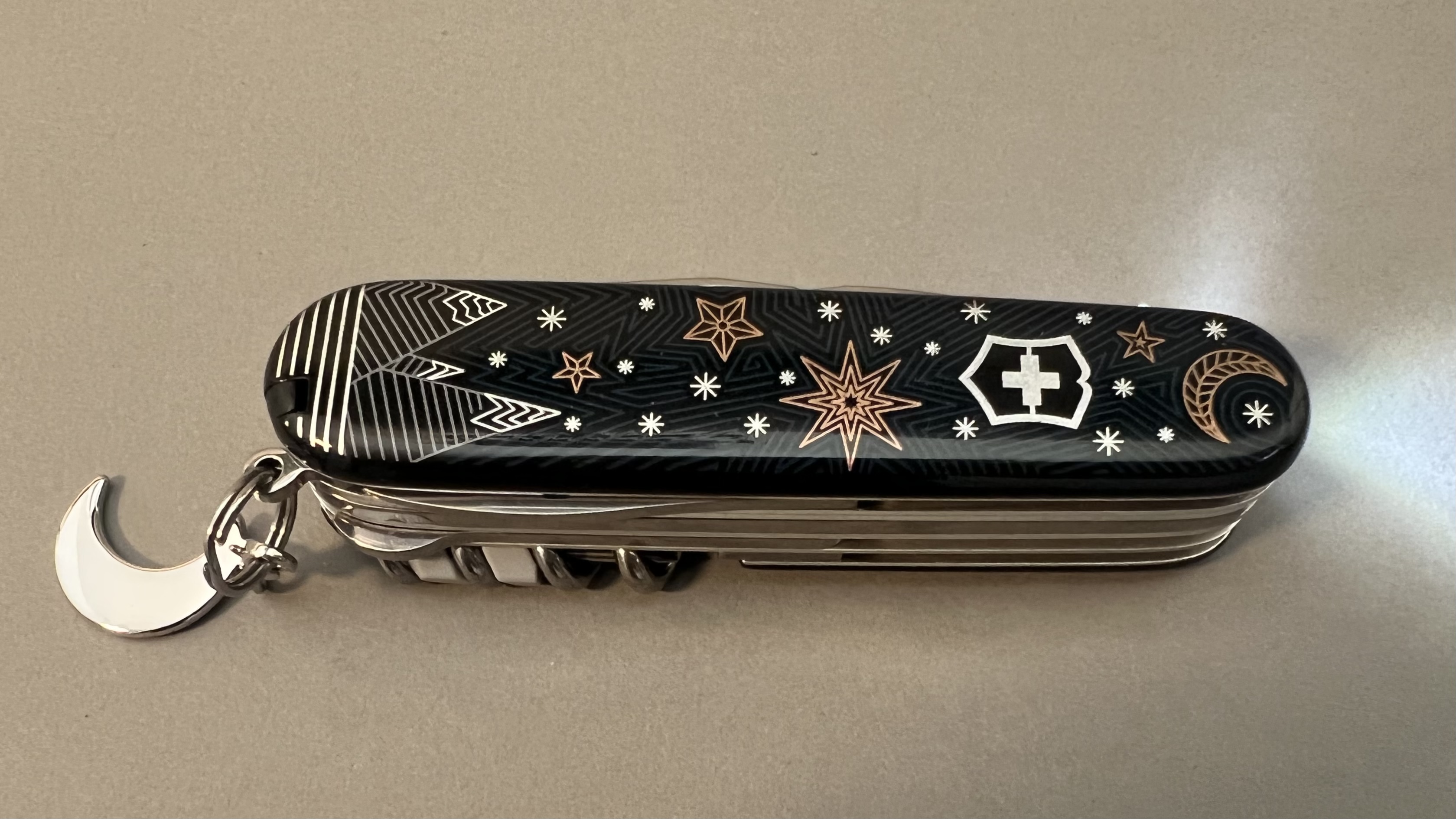 Couteau Victorinox climber lite winter magic spécial édition 2021